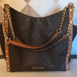 Micheal Kors Tote